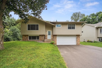 6538 31st St N, Saint Paul, MN 55128