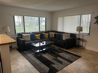1737 Meadows Cir W Unit 1737, Boynton Beach, FL 33436