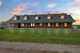 660 Garfield Rd, West Branch, IA 52358