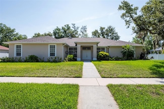 9908 Alafia River Ln, Gibsonton, FL 33534