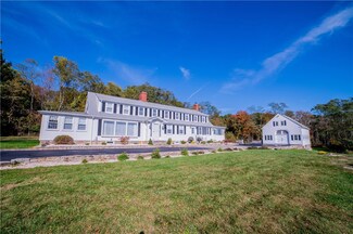 362 Nipmuc Rd, Foster, RI 02825