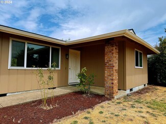 3663 Plumtree Dr, Eugene, OR 97402