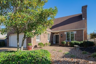210 Shane Ct, Evansville, IN 47715