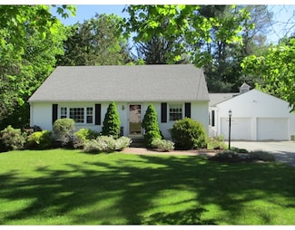 15 Sheldon Dr, West Brookfield, MA 01585