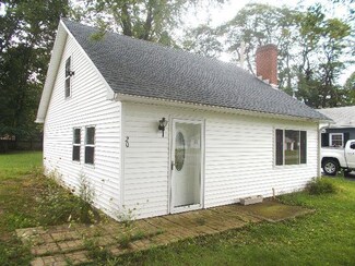 20 Green St, Brocton, NY 14716