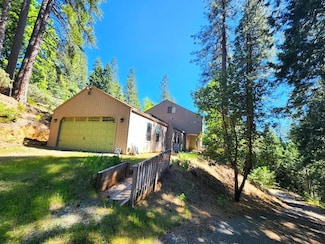 26085 Meadow Dr, Pioneer, CA 95666