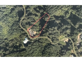 1470 NE Newport Heights Dr, Newport, OR 97365