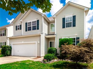 11305 Deer Chase Ln, Charlotte, NC 28262