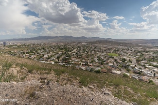 27 Silent Crest Dr, El Paso, TX 79902