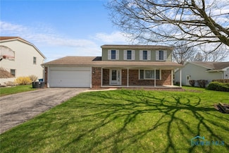 428 Sycamore Ln, Waterville, OH 43566