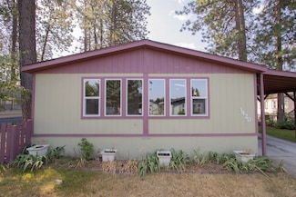 3420 E Georgia Pines Ln, Mead, WA 99021