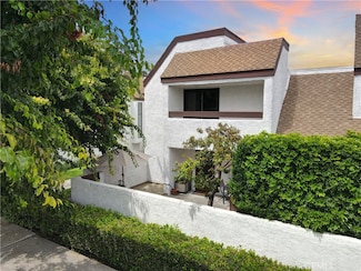 11980 Heritage Cir, Downey, CA 90241