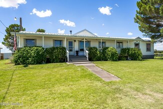 1775 Ray Luchini Dr, Las Cruces, NM 88005
