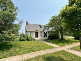 201 W Sumner Ave, Peotone, IL 60468