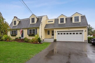 12 Town Landing Rd, Berkley, MA 02779