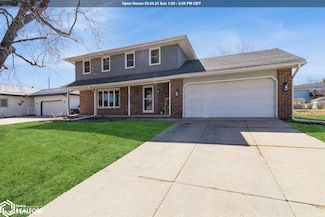 505 Friendly Dr, Marshalltown, IA 50158