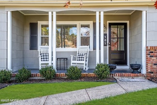 101 Edgewater Ct, Toms River, NJ 08757
