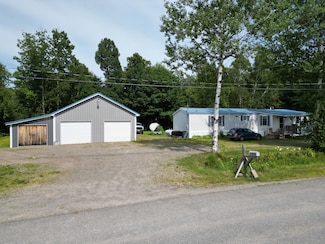 82 Town Rd, Medway, ME 04460