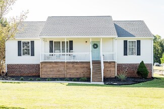 184 Clinton Dr, Evington, VA 24550