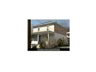 105 Duquesne Ave, Dravosburg, PA 15034