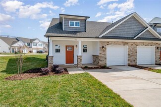 916 Cannon Crossing Cir, Greensboro, NC 27410