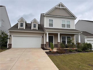 103 Centerpiece Dr, High Point, NC 27265