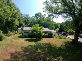 2547 Riddle Run Rd, Tarentum, PA 15084