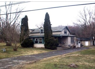 7599 Stewart Sharon Rd, Masury, OH 44438