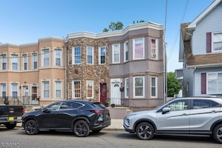 189 1/2 Howe Ave, Passaic, NJ 07055