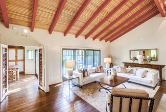 1287 Silverado St, La Jolla, CA 92037