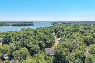 20 Mutiny Way, Mashpee, MA 02649