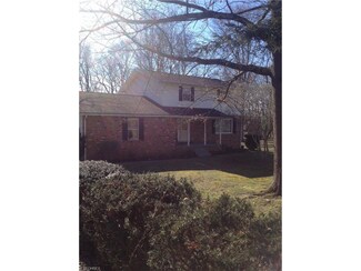435 Northlake Dr, Vincent, OH 45784