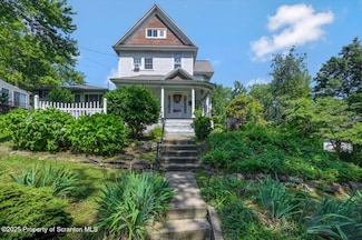 1424 Crown Ave, Scranton, PA 18505