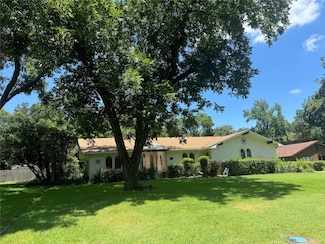 105 Roberts Ave, Terrell, TX 75160