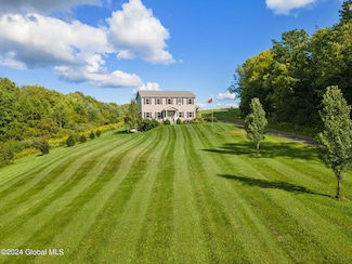 238 Mickle Rd, Sprakers, NY 12166