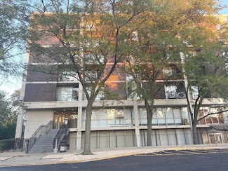 1043 S York Rd Unit 411, Bensenville, IL 60106