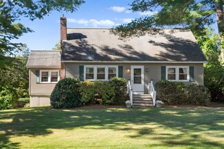 6 Hopkins Dr, Hudson, NH 03051