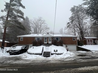 2 Zelenke Dr Unit 2-4, Wynantskill, NY 12198