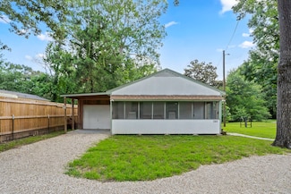 280 Sambo Ln, Livingston, TX 77351