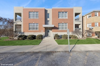 2646 Desplaines Ave Unit 1S, Riverside, IL 60546