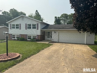 214 Castle Dr, Dunlap, IL 61525