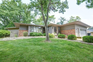 2404 Angle Ct, Decatur, IL 62521