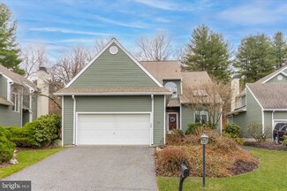 9 Horseshoe Ln, Newtown Square, PA 19073