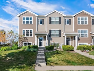 2346 Aurora Dr, Pingree Grove, IL 60140