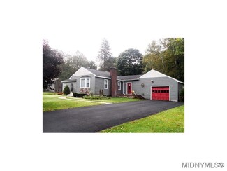 6 Hillview Dr, Mohawk, NY 13407