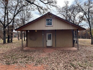 20335 Running Horse Rd, Tecumseh, OK 74873