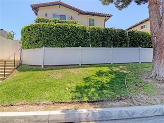 3918 W 242nd St, Torrance, CA 90505