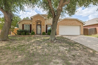 4001 Alamo Dr, Mansfield, TX 76063