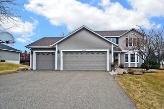 16552 Hutchinson Dr, Lakeville, MN 55044