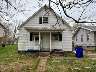 1356 N Gulick Ave, Decatur, IL 62526